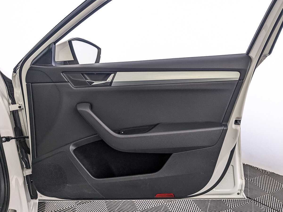 Шкода Суперб б/у, 2017, Роботизированная. Фото: #24