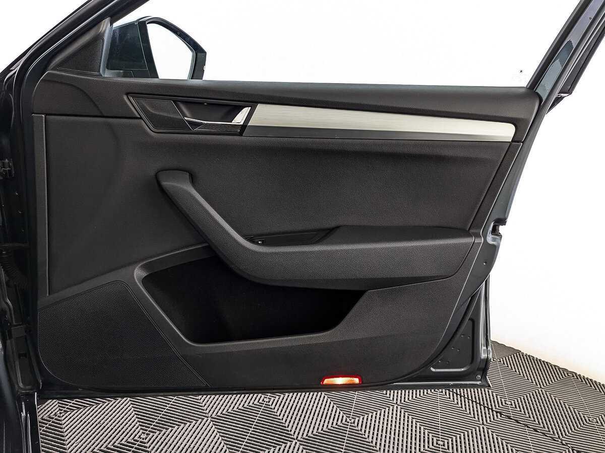 Шкода Суперб б/у, 2018, Роботизированная. Фото: #22