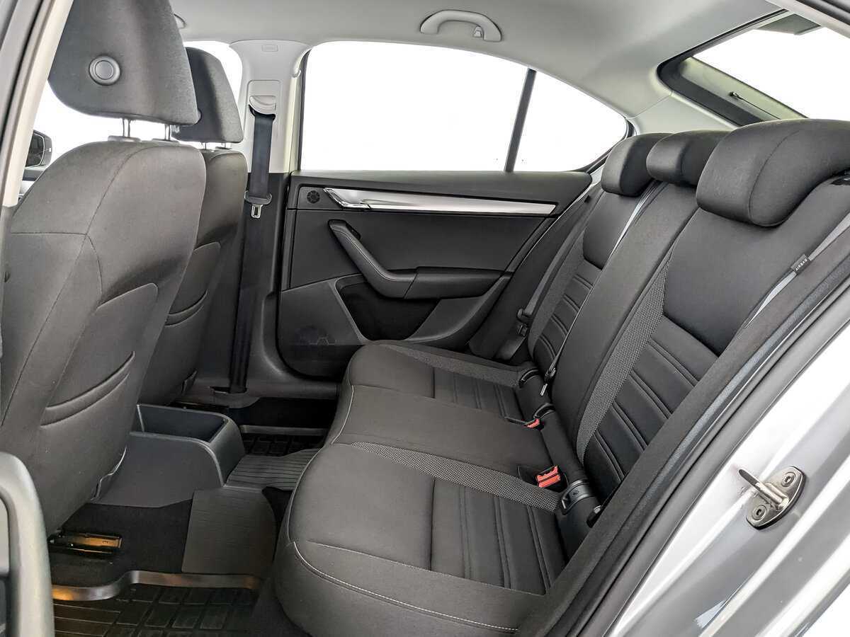 Шкода Октавия б/у, 2018, Роботизированная. Фото: #11