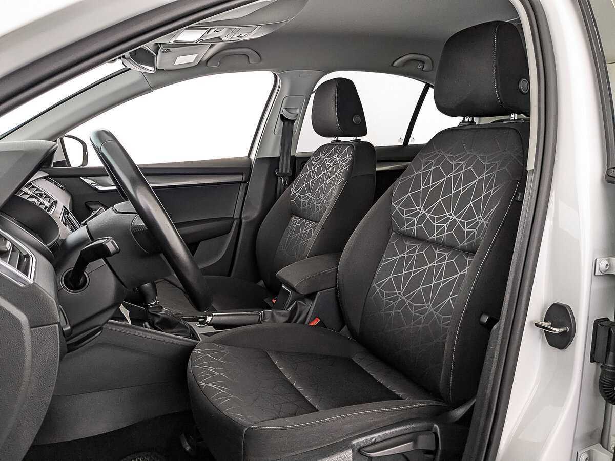 Шкода Октавия б/у, 2018, Роботизированная. Фото: #19