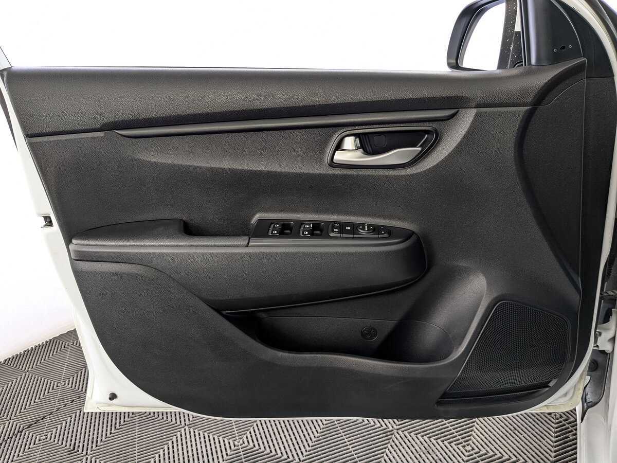 Киа Рио б/у, 2018, Механическая. Фото: #18