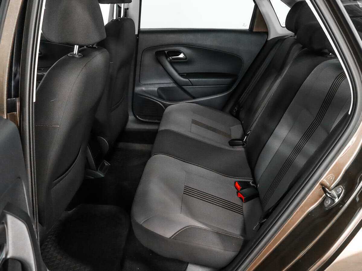 Volkswagen Polo б/у, 2016, Автоматическая. Фото: #9