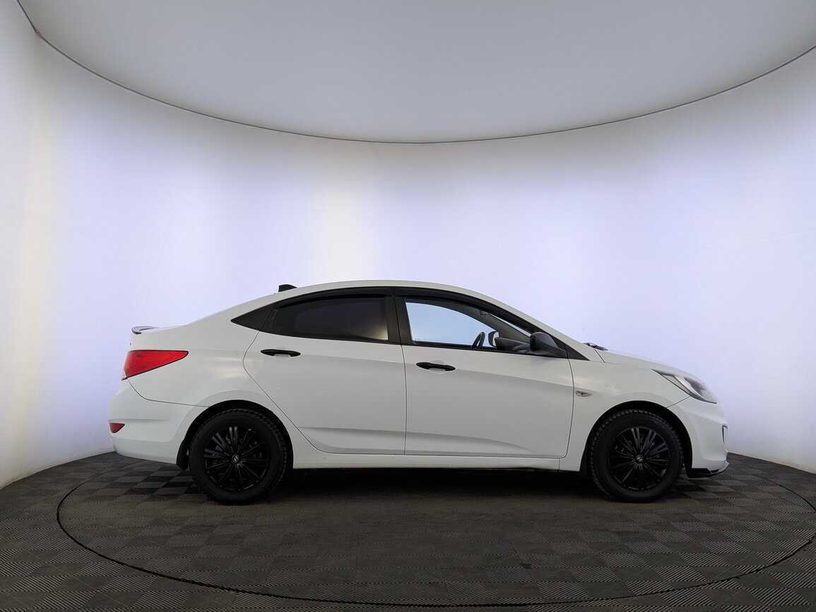 Hyundai Solaris б/у, 2013, Механическая. Фото: #3