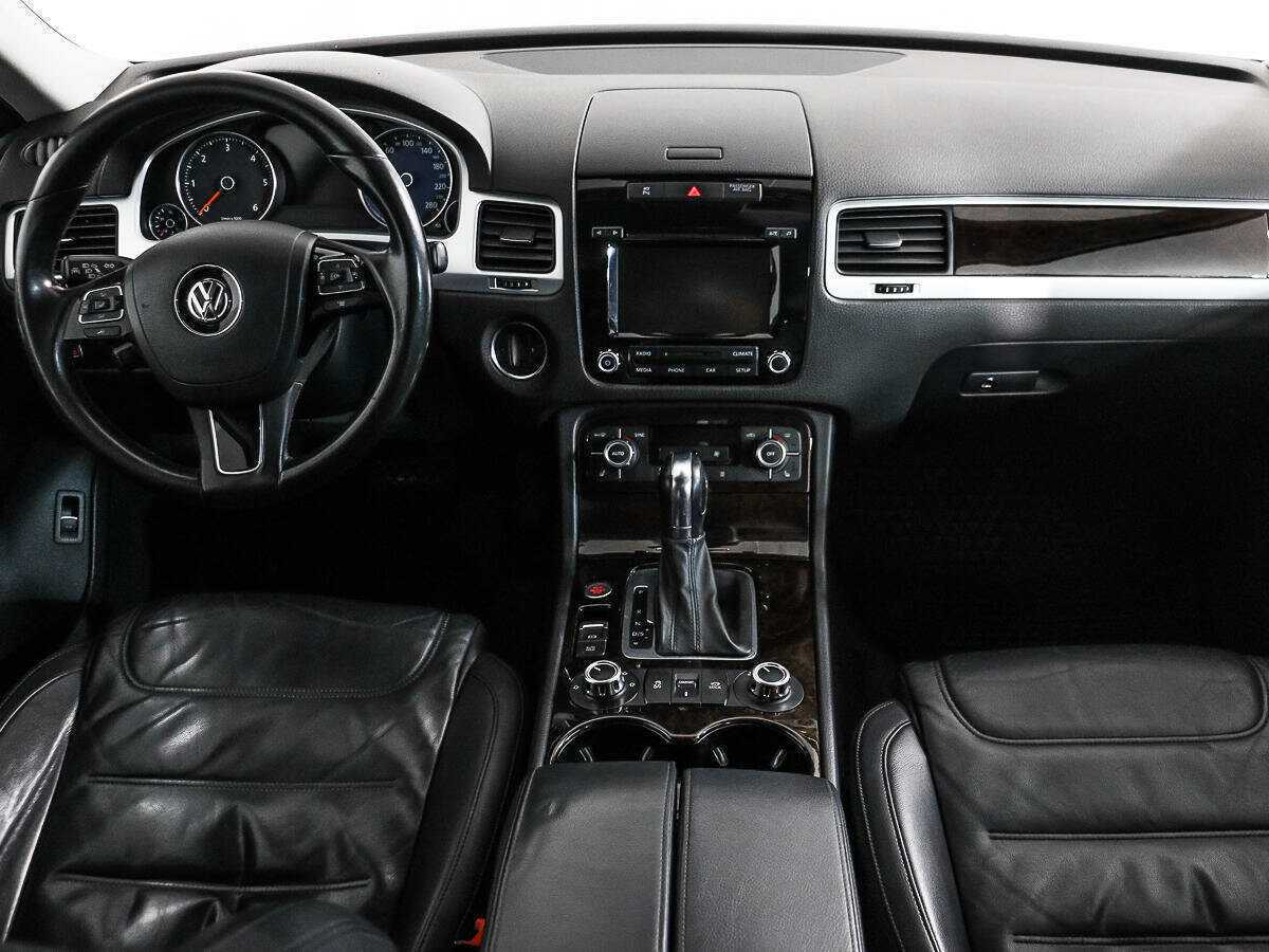 Volkswagen Touareg б/у, 2012, Автоматическая. Фото: #14