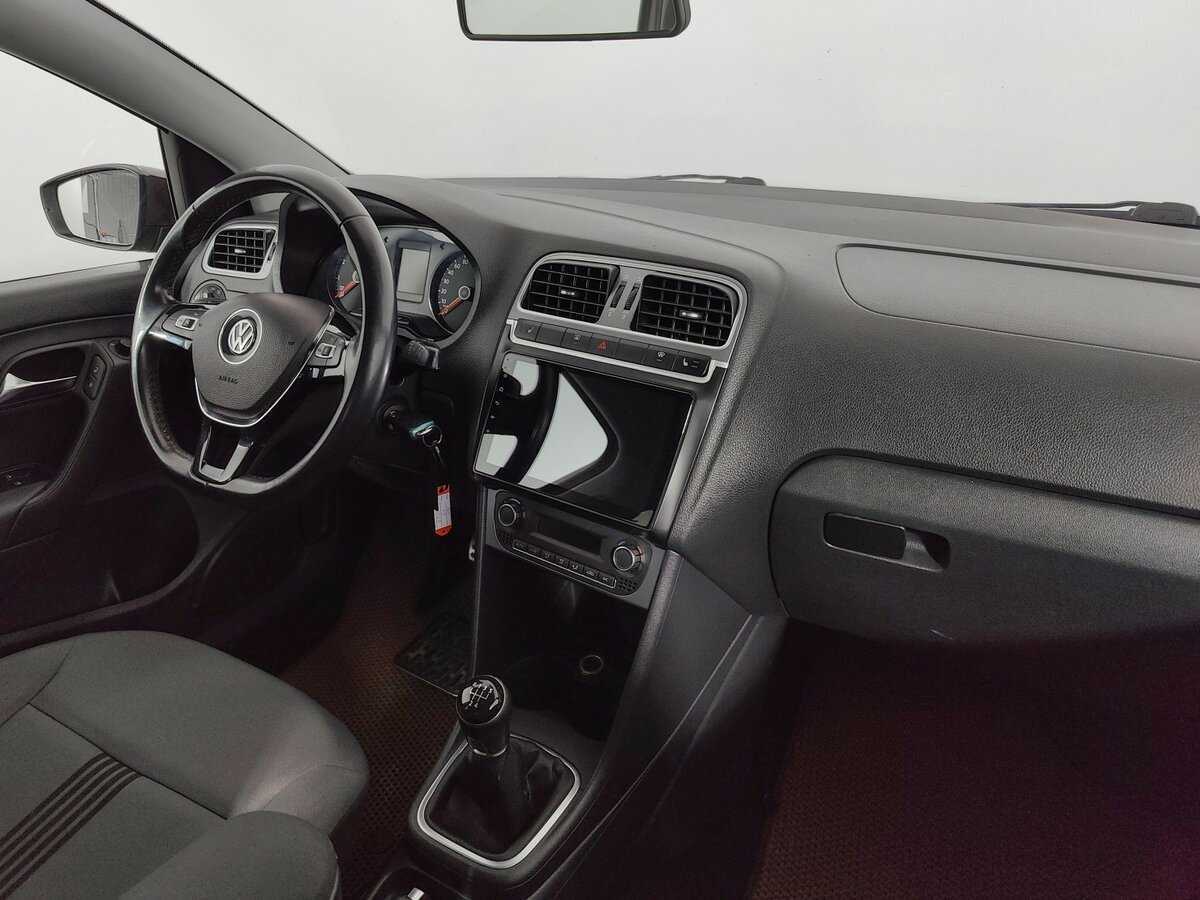 Фольксваген Поло б/у, 2016, Механическая. Фото: #10