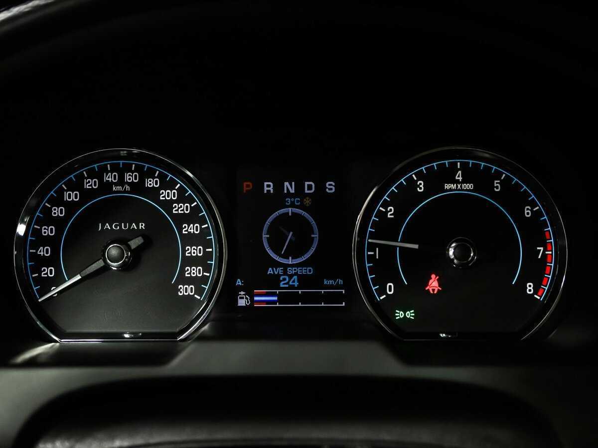 Jaguar XF б/у, 2013, Автоматическая. Фото: #9