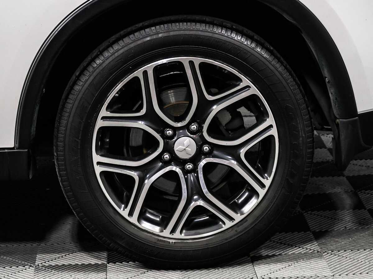 Митсубиши Оутлэндер б/у, 2015, Вариатор. Фото: #12