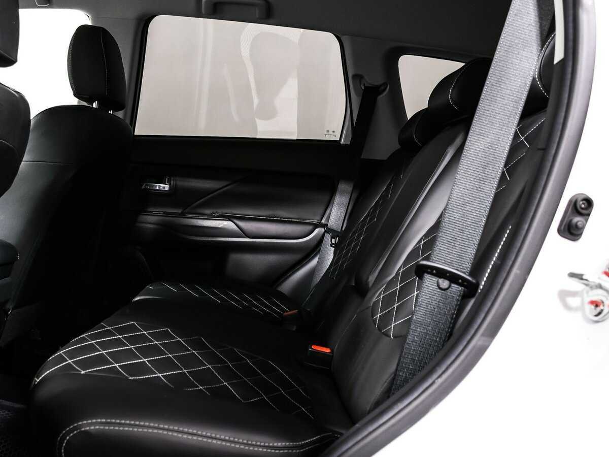 Mitsubishi Outlander б/у, 2022, Вариатор. Фото: #12