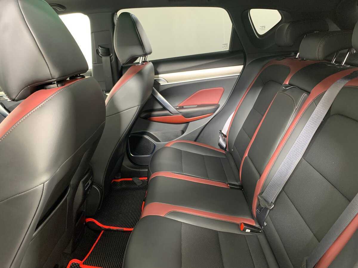 Geely Coolray б/у, 2023, Роботизированная. Фото: #18