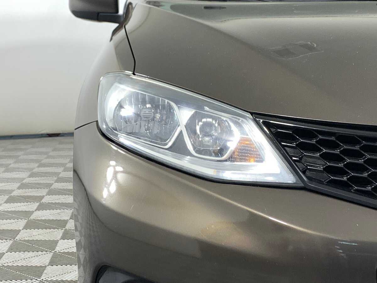 Nissan Tiida б/у, 2015, Вариатор. Фото: #9