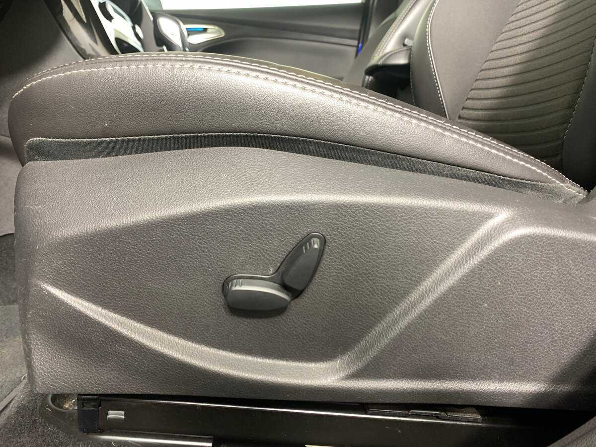 Ford Focus б/у, 2017, Автоматическая. Фото: #16