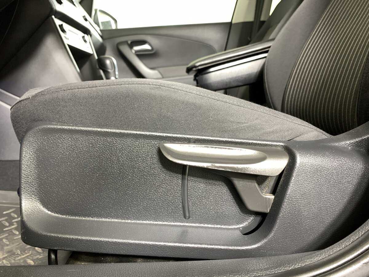 Volkswagen Polo б/у, 2013, Автоматическая. Фото: #15