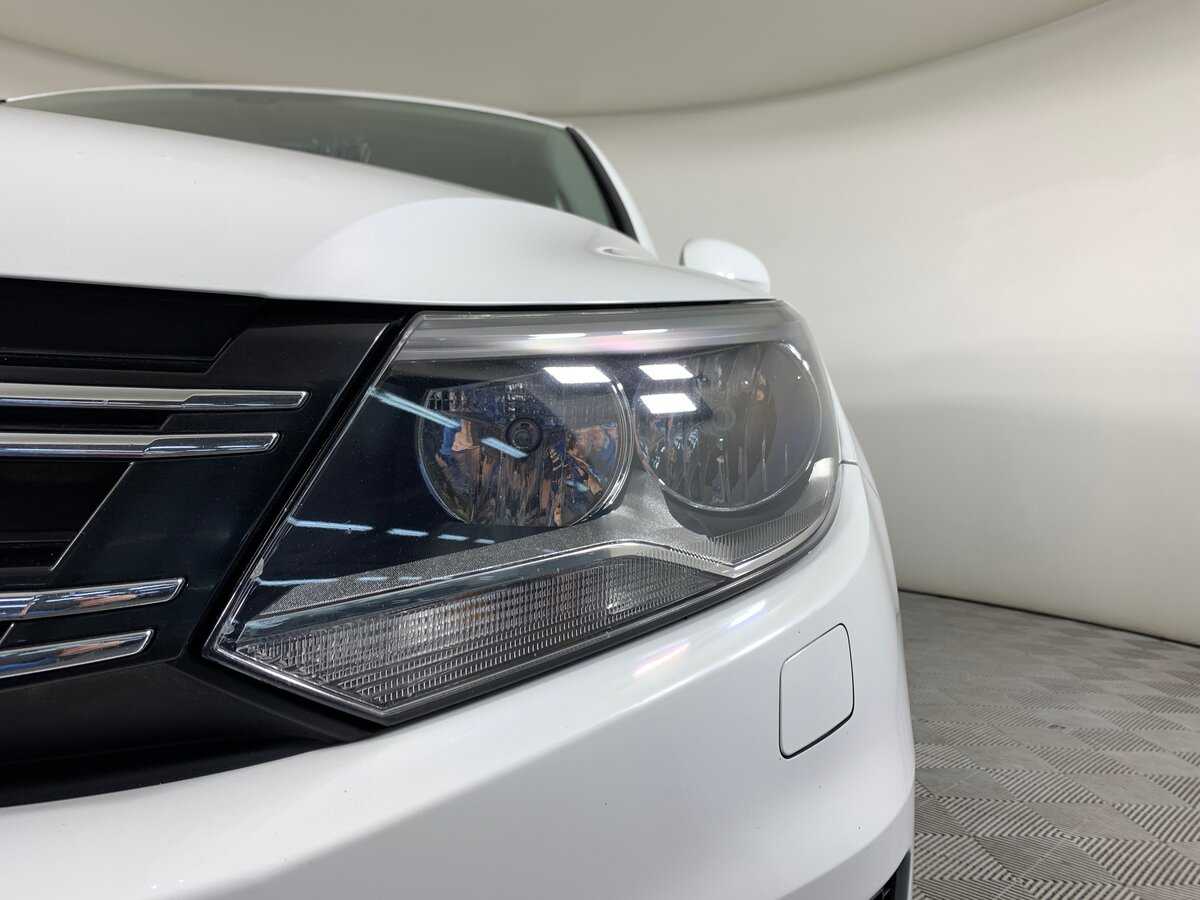 Volkswagen Tiguan б/у, 2015, Автоматическая. Фото: #9