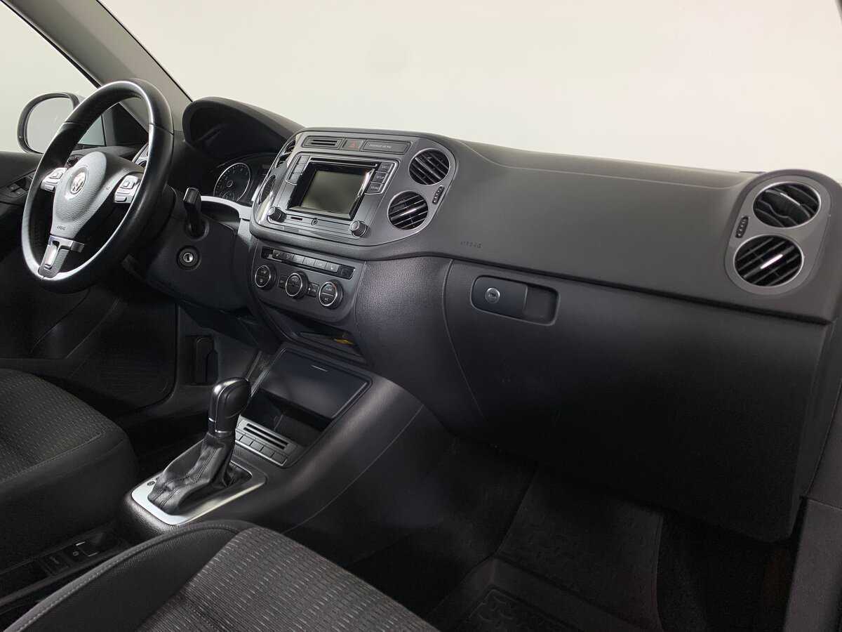 Volkswagen Tiguan б/у, 2015, Автоматическая. Фото: #13