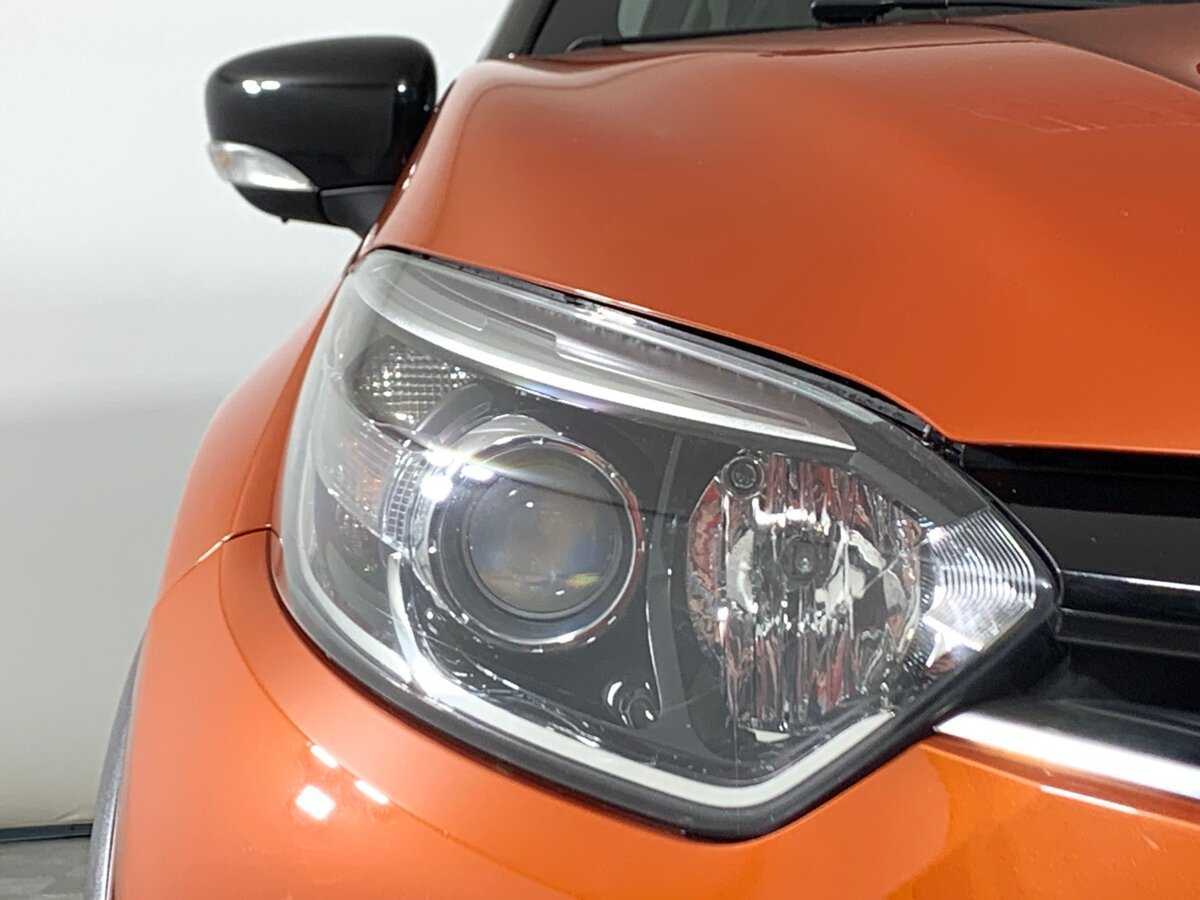 Renault Kaptur б/у, 2016, Автоматическая. Фото: #9