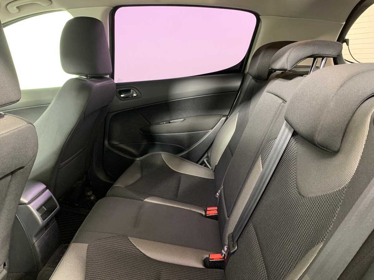 Peugeot 308 б/у, 2012, Автоматическая. Фото: #18