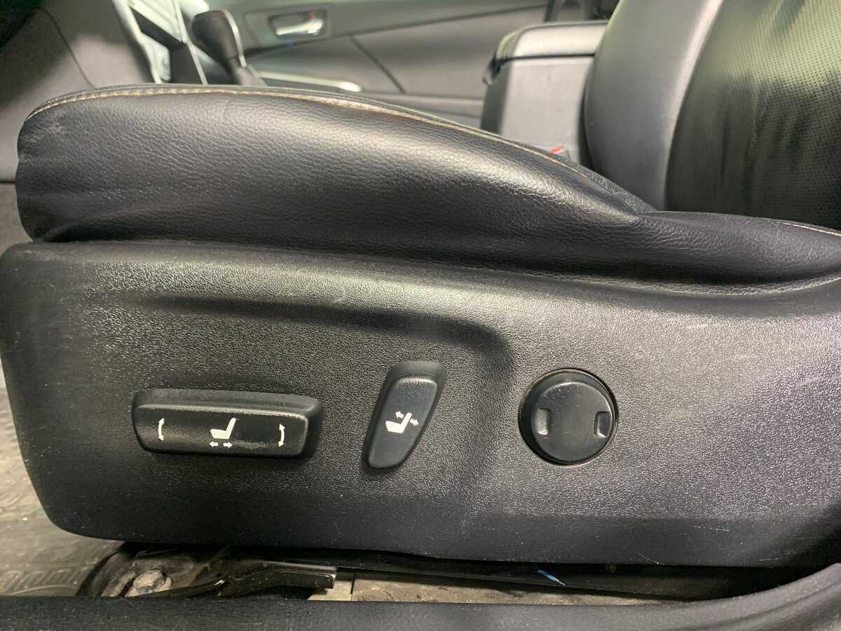 Toyota Camry б/у, 2016, Автоматическая. Фото: #14