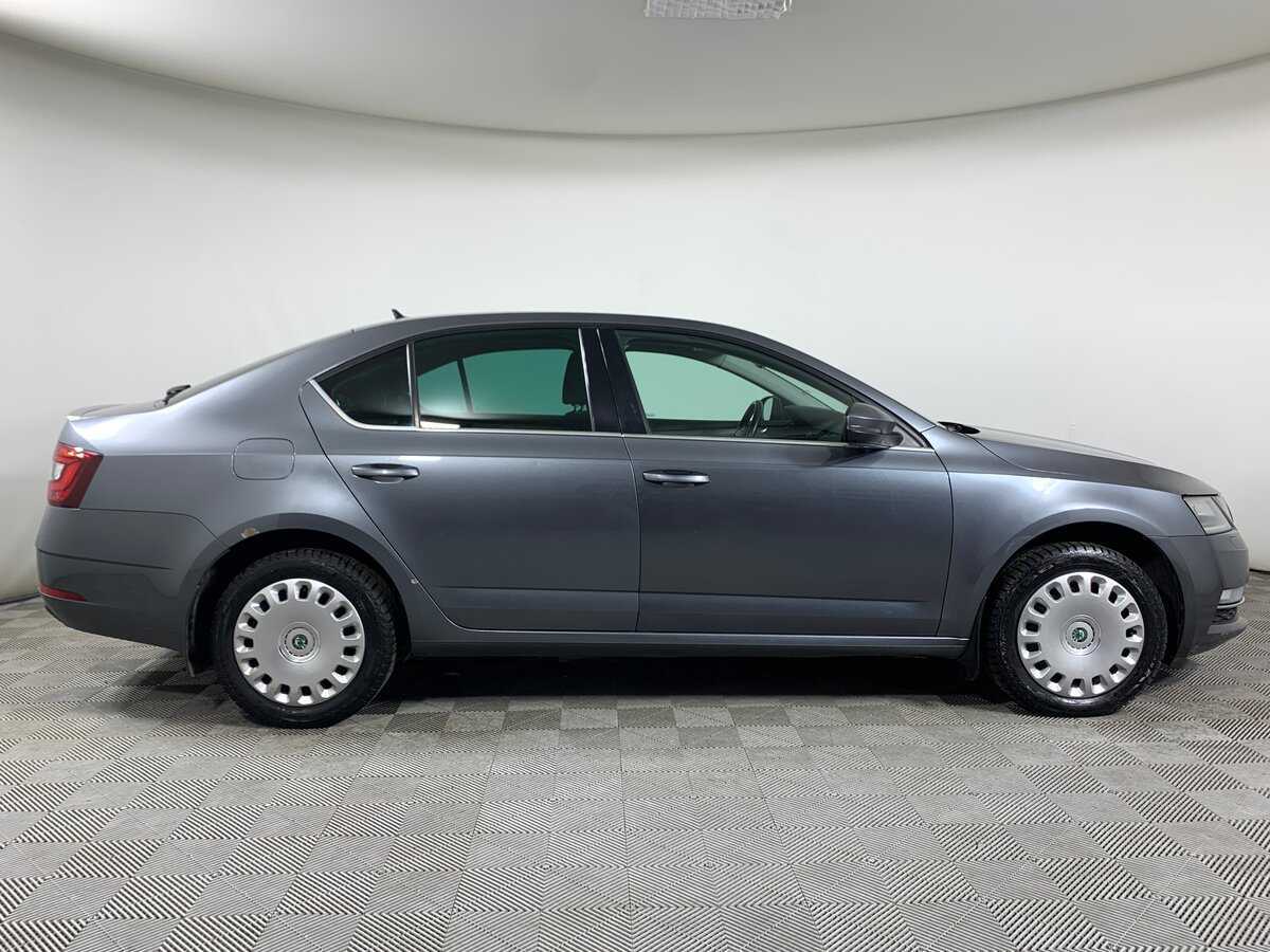 Skoda Octavia б/у, 2018, Механическая. Фото: #3