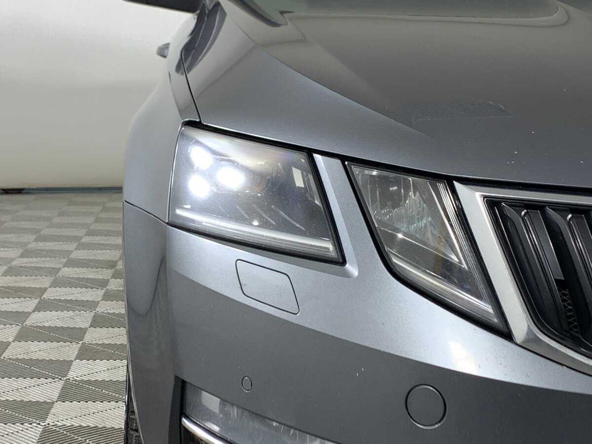 Skoda Octavia б/у, 2018, Механическая. Фото: #9