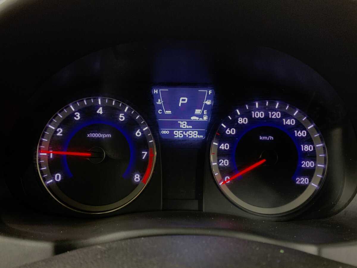 Hyundai Solaris б/у, 2013, Автоматическая. Фото: #13