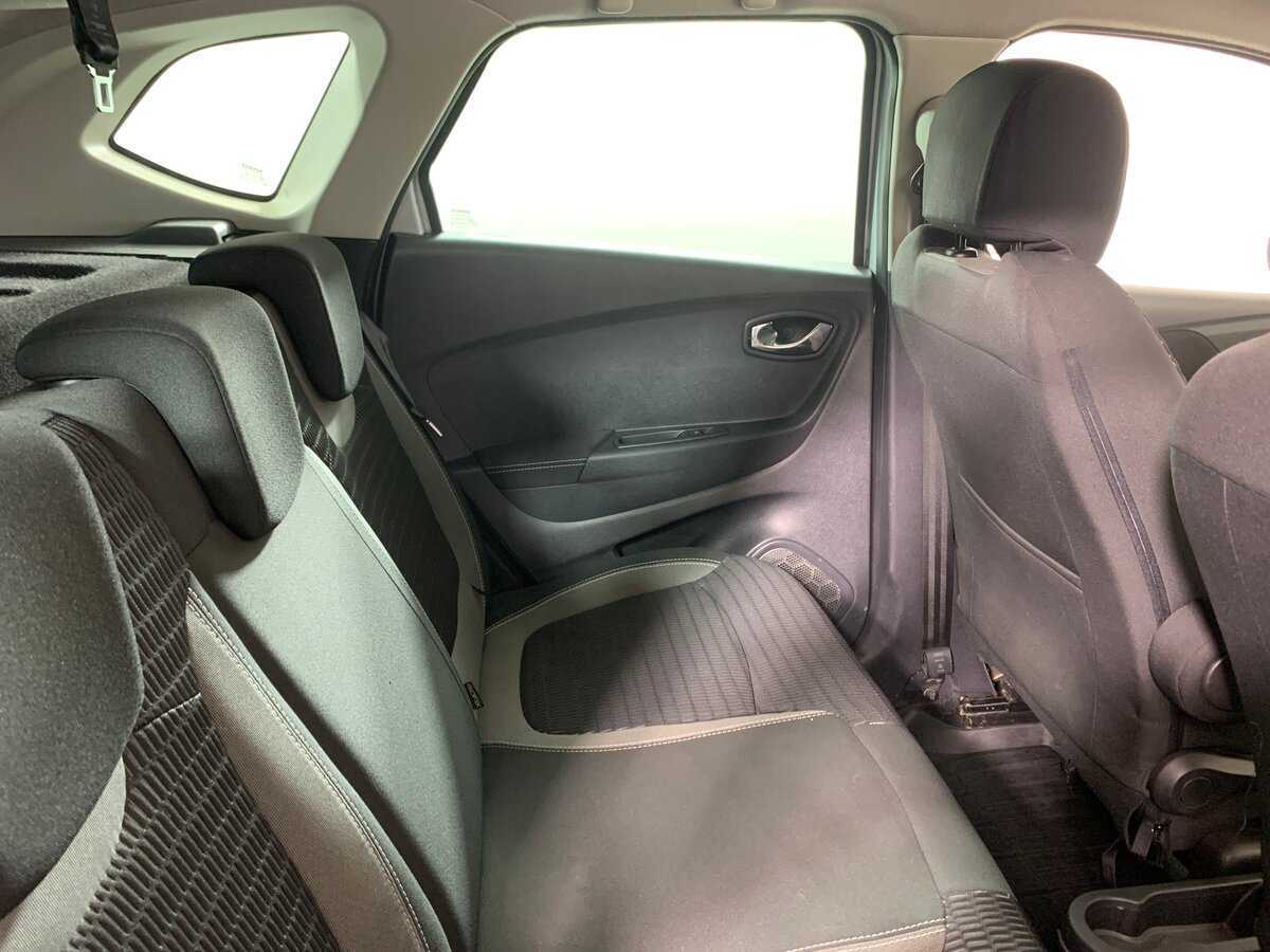 Renault Kaptur б/у, 2019, Автоматическая. Фото: #17