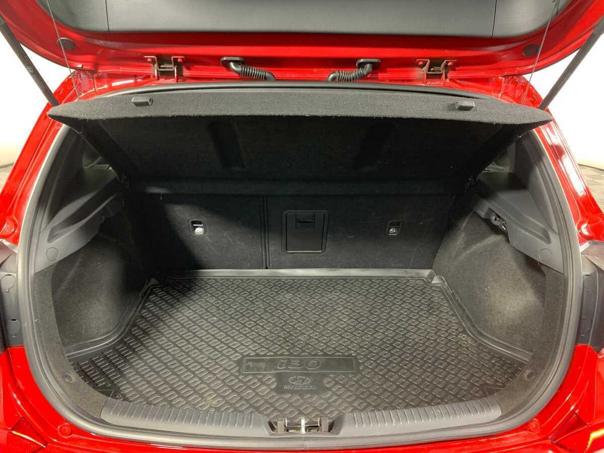 Hyundai i30 б/у, 2017, Автоматическая. Фото: #19