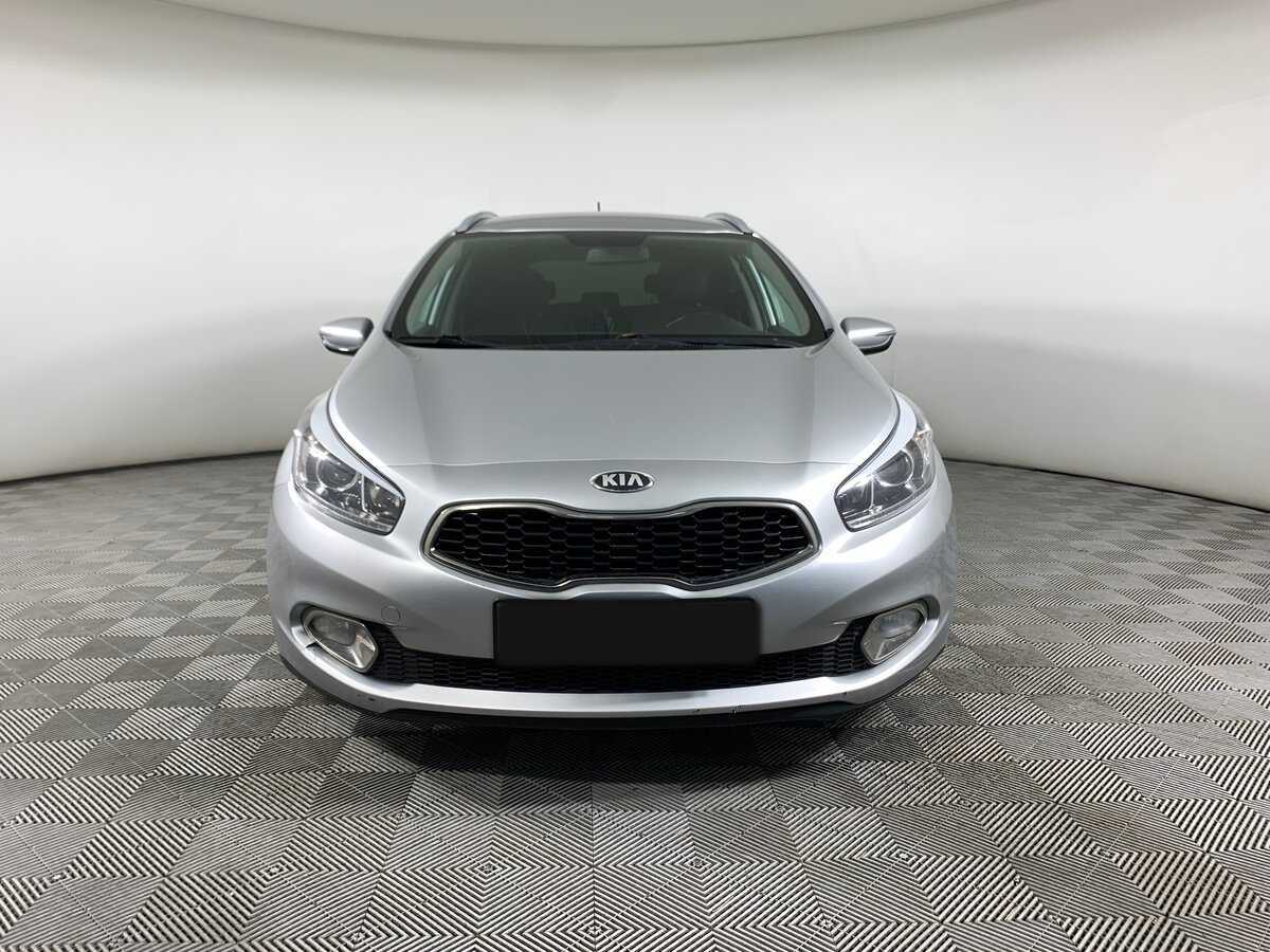 Kia Ceed б/у, 2013, Автоматическая. Фото: #1