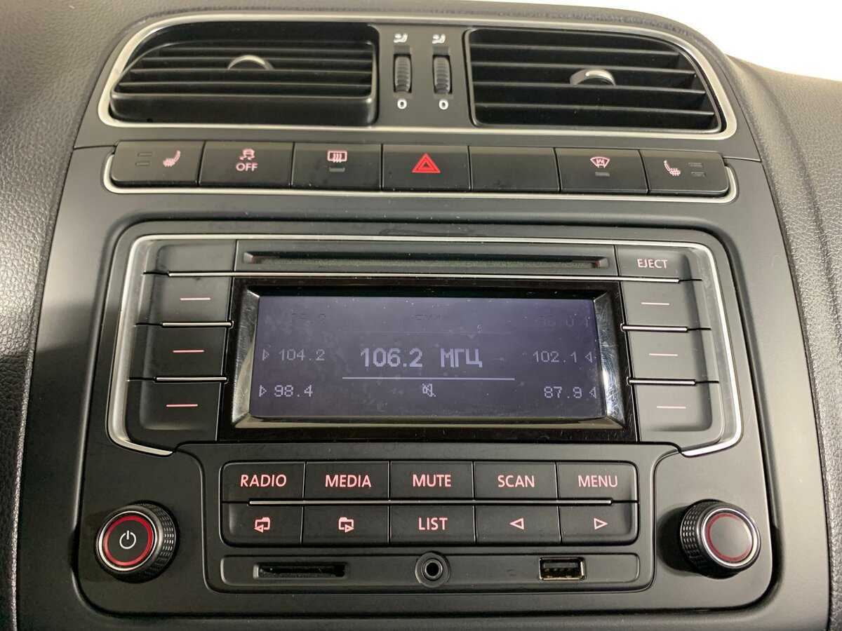 Volkswagen Polo б/у, 2013, Автоматическая. Фото: #15