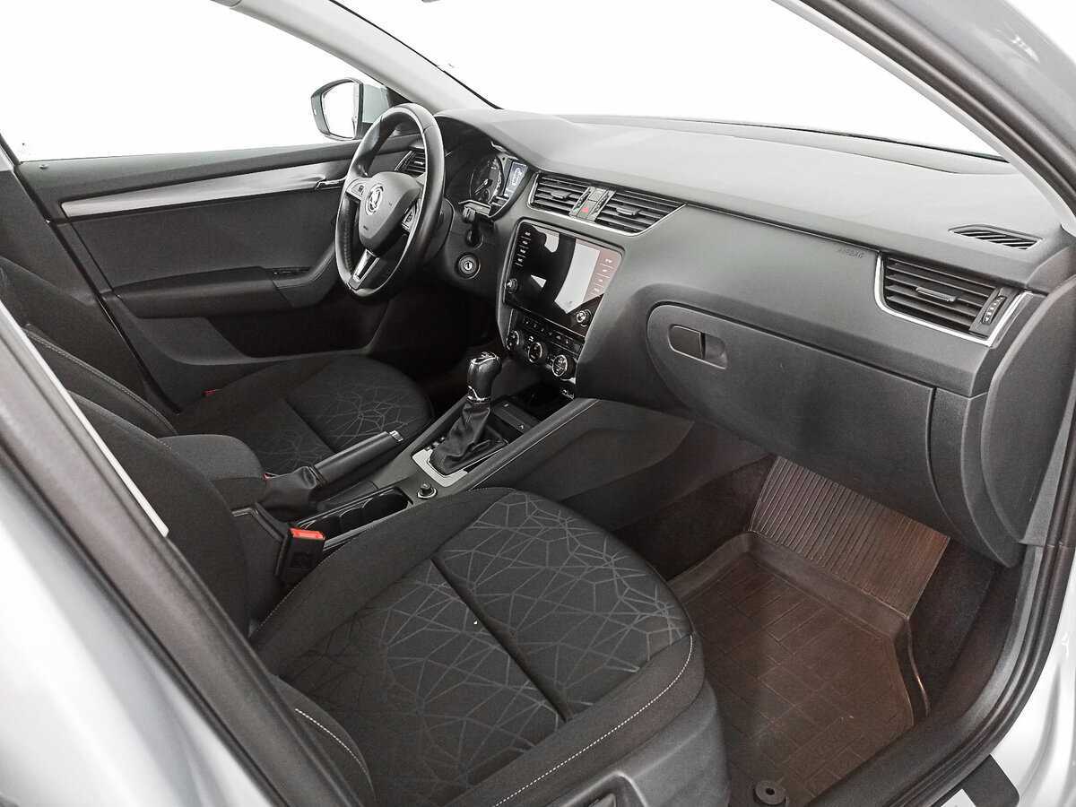 Шкода Октавия б/у, 2018, Роботизированная. Фото: #8