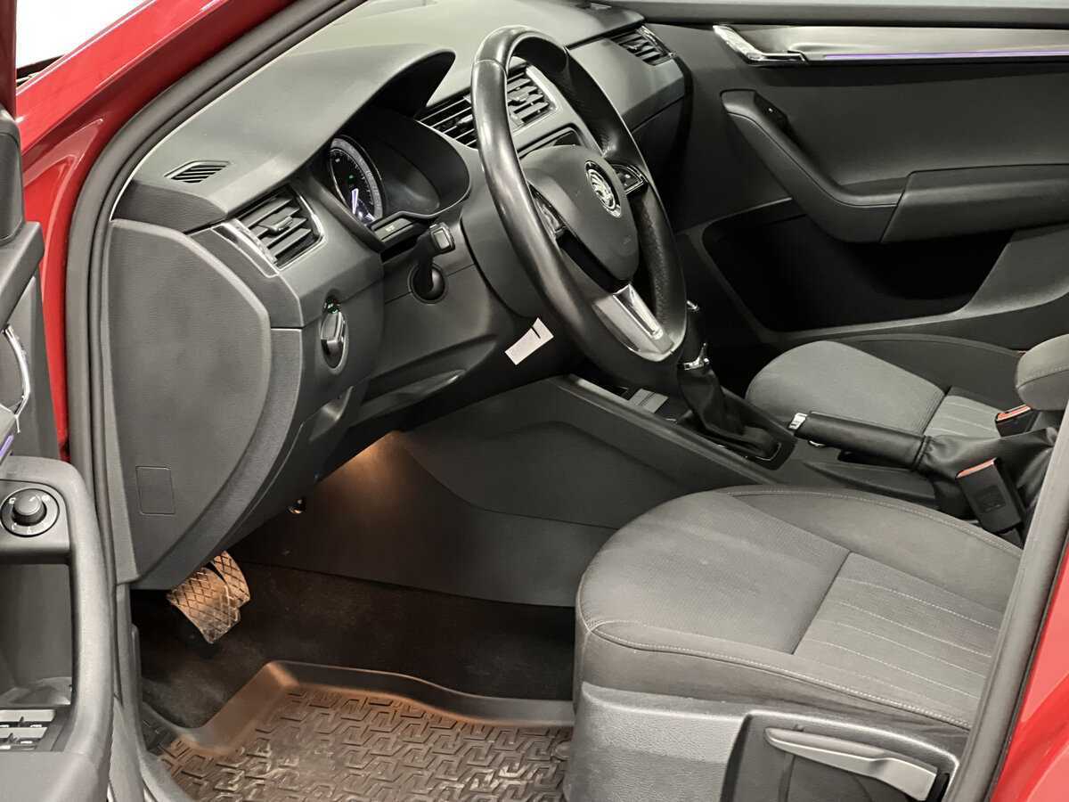 Skoda Octavia б/у, 2017, Роботизированная. Фото: #15