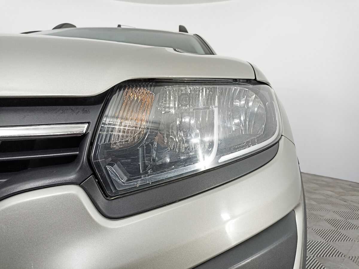 Renault Sandero б/у, 2017, Механическая. Фото: #14