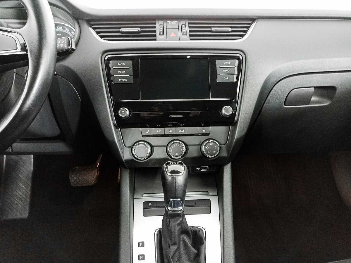 Шкода Октавия б/у, 2020, Роботизированная. Фото: #14