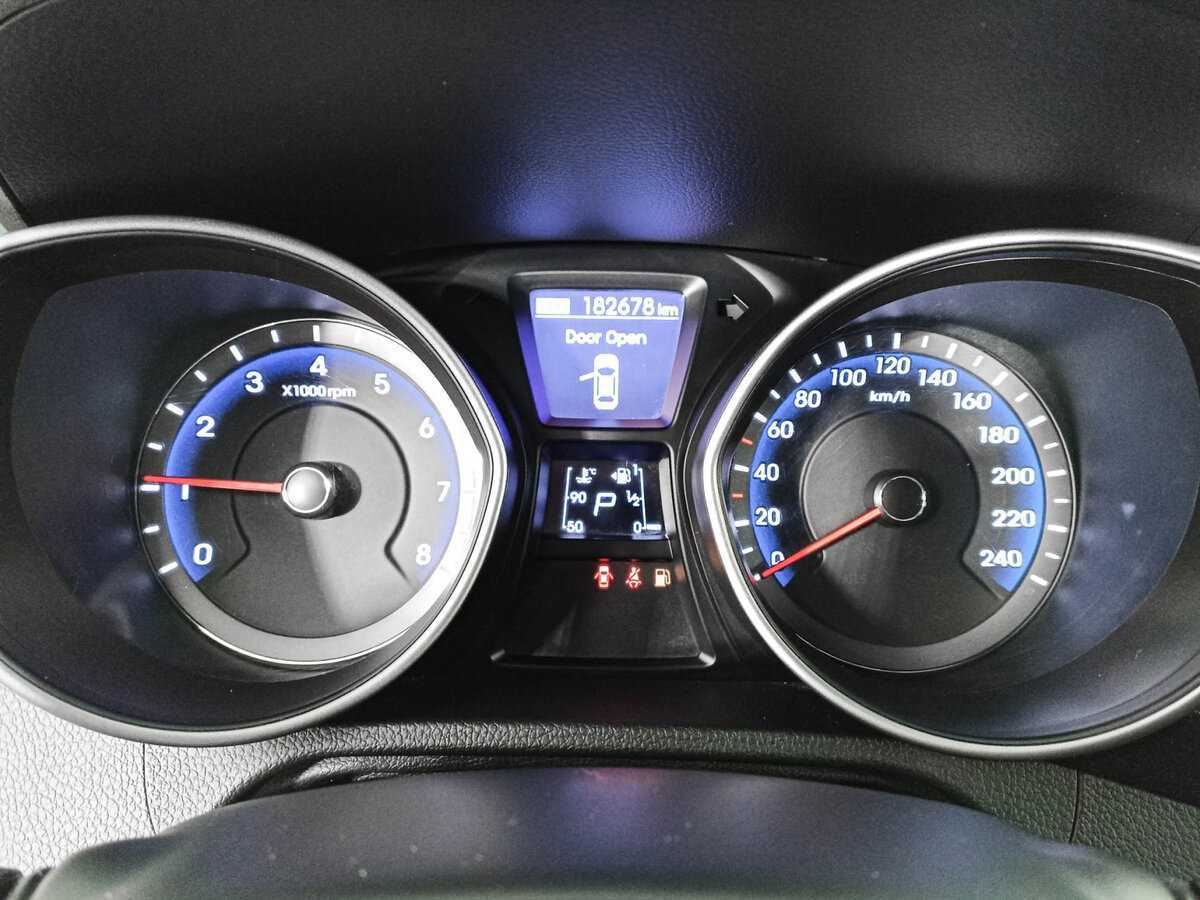 Hyundai i30 б/у, 2013, Автоматическая. Фото: #12