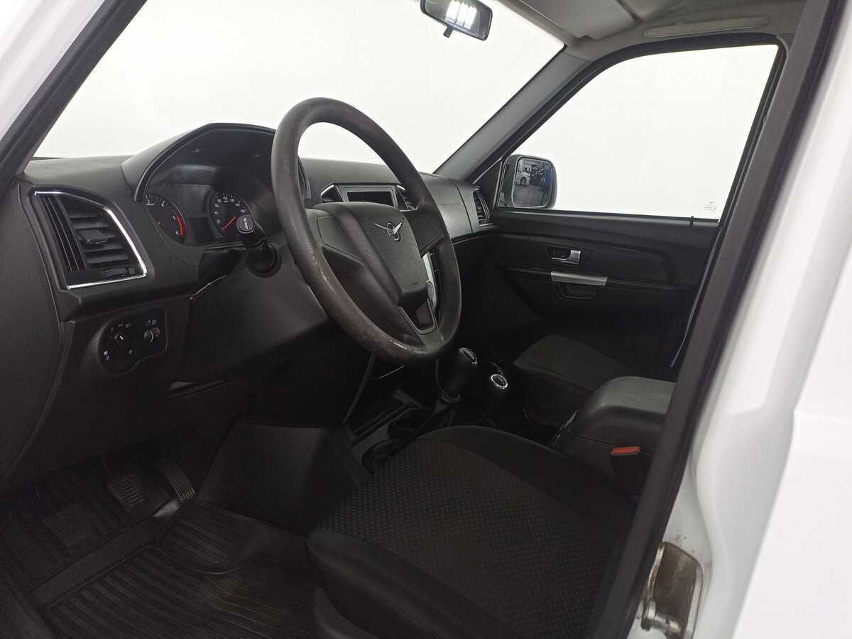 УАЗ Patriot б/у, 2018, Механическая. Фото: #15