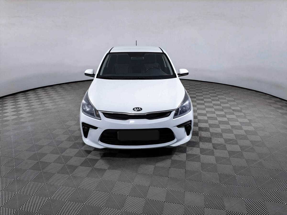 Kia Rio б/у, 2018, Механическая. Фото: #1