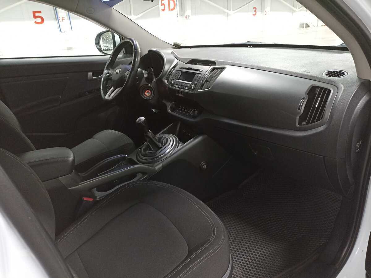 Kia Sportage б/у, 2013, Механическая. Фото: #10