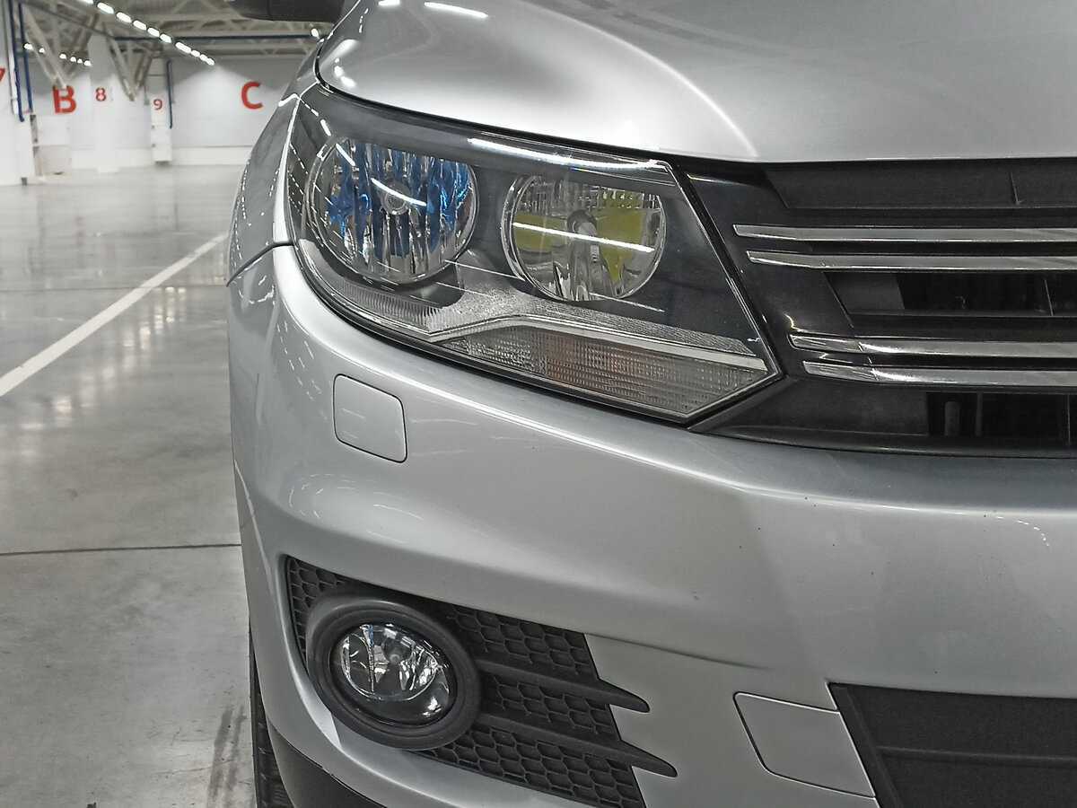 Volkswagen Tiguan б/у, 2012, Механическая. Фото: #16