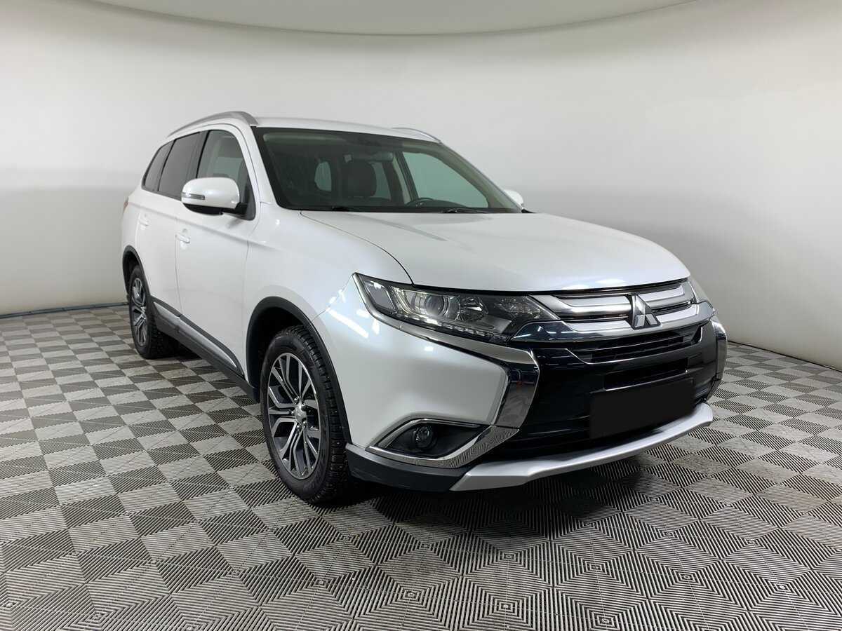 Mitsubishi Outlander б/у, 2016, Вариатор. Фото: #2