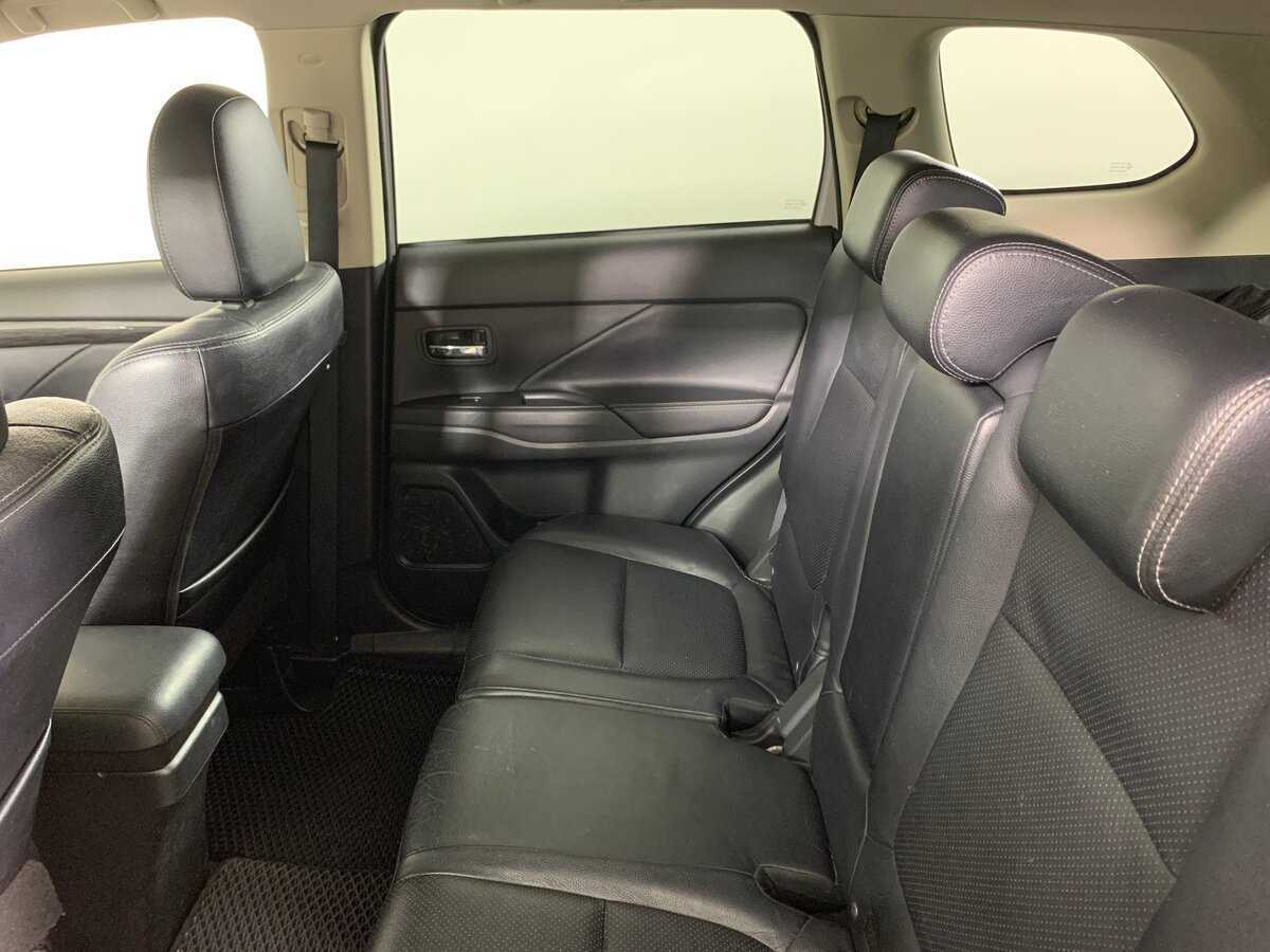 Mitsubishi Outlander б/у, 2016, Вариатор. Фото: #18