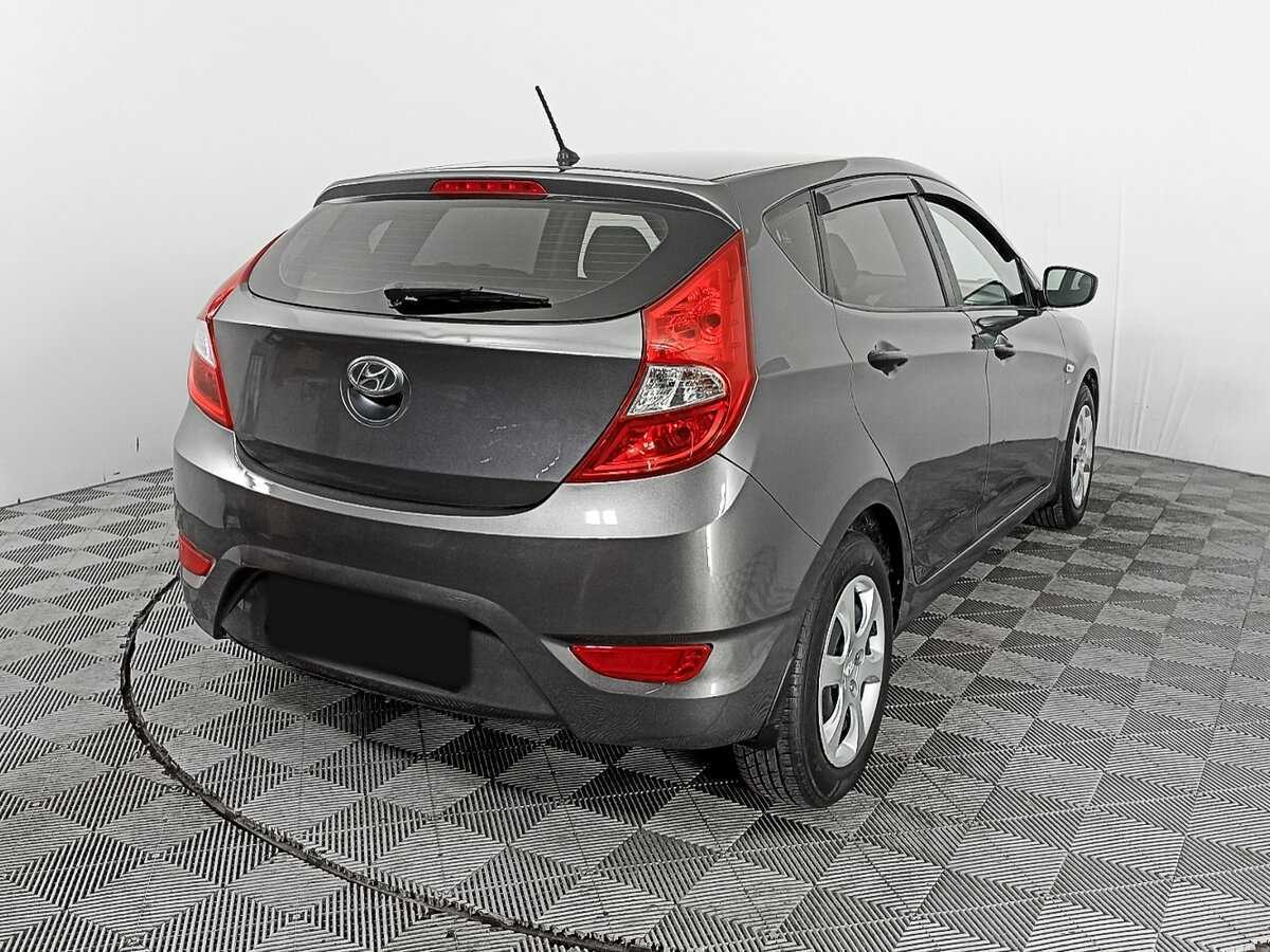 Hyundai Solaris б/у, 2014, Механическая. Фото: #3