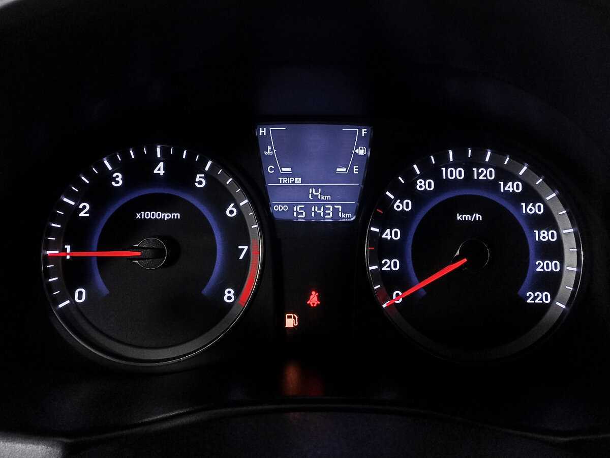 Hyundai Solaris б/у, 2014, Механическая. Фото: #9