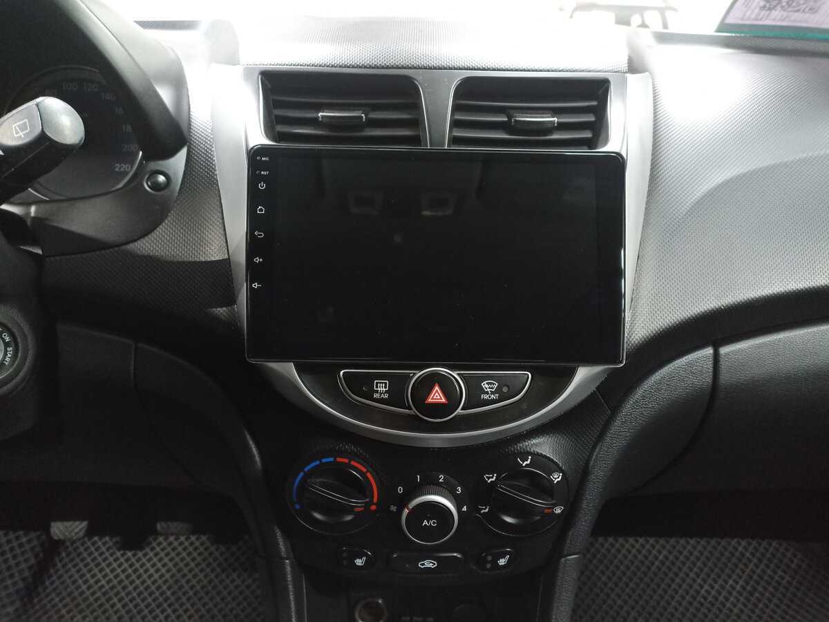 Hyundai Solaris б/у, 2014, Механическая. Фото: #11