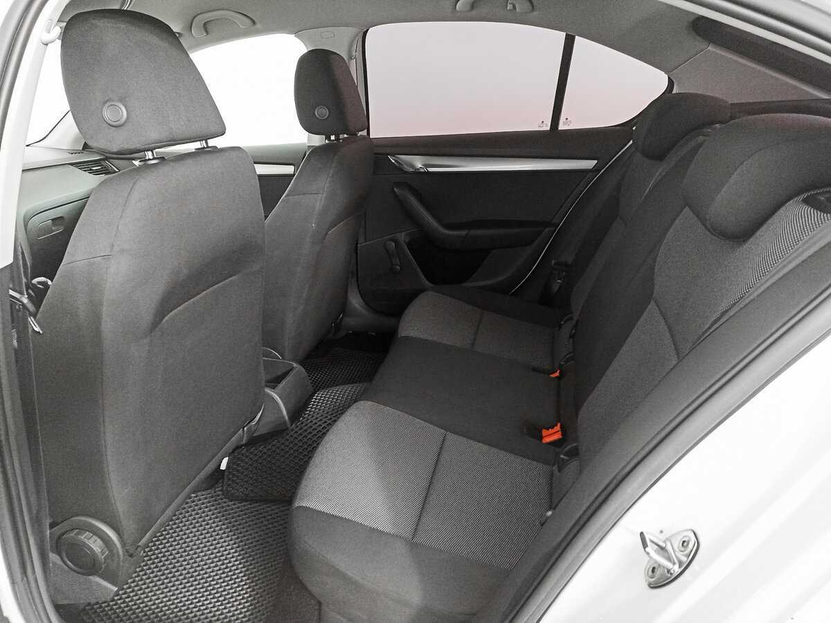 Skoda Octavia б/у, 2014, Механическая. Фото: #11