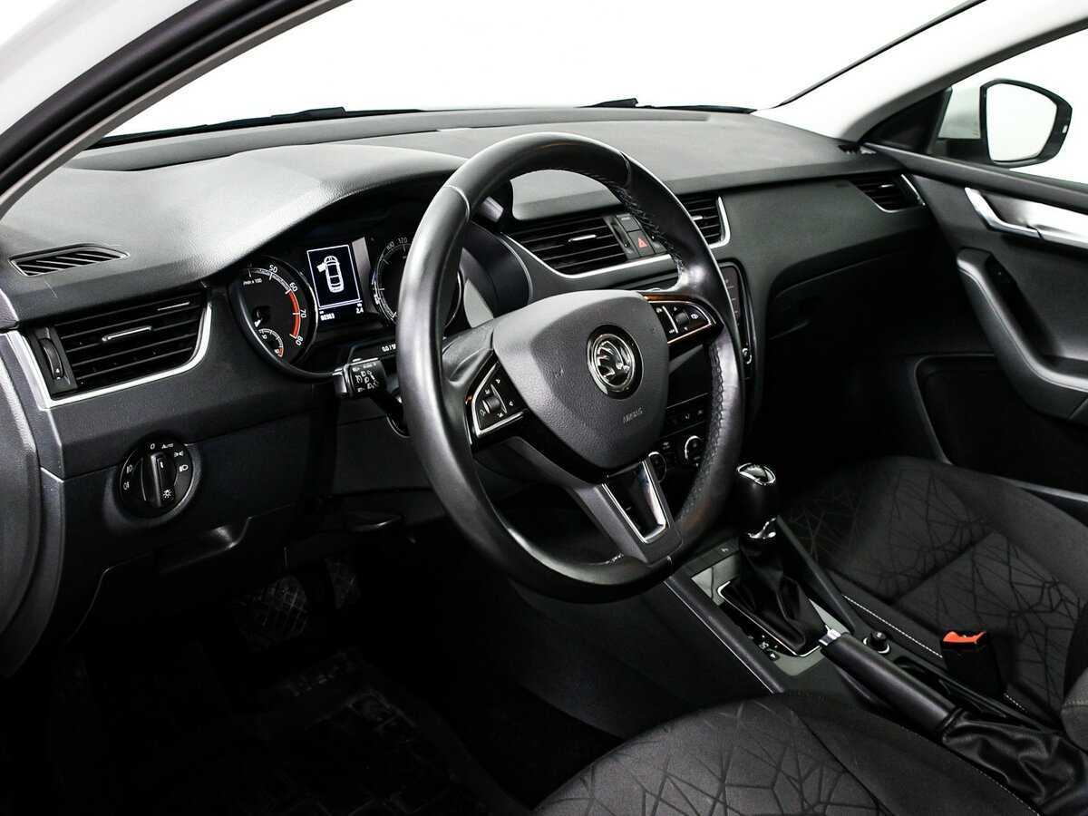 Шкода Октавия б/у, 2019, Роботизированная. Фото: #9