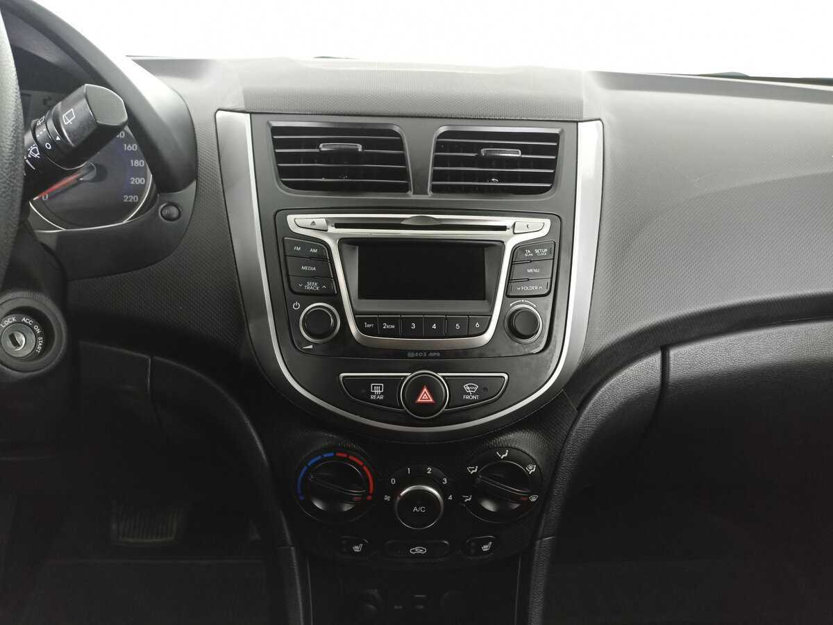 Hyundai Solaris б/у, 2016, Автоматическая. Фото: #11