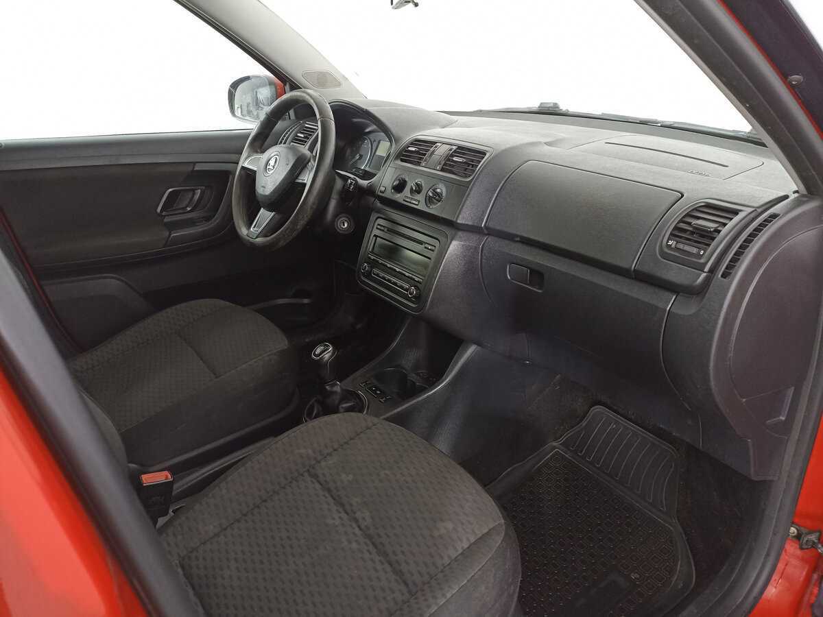 Skoda Fabia б/у, 2014, Механическая. Фото: #10