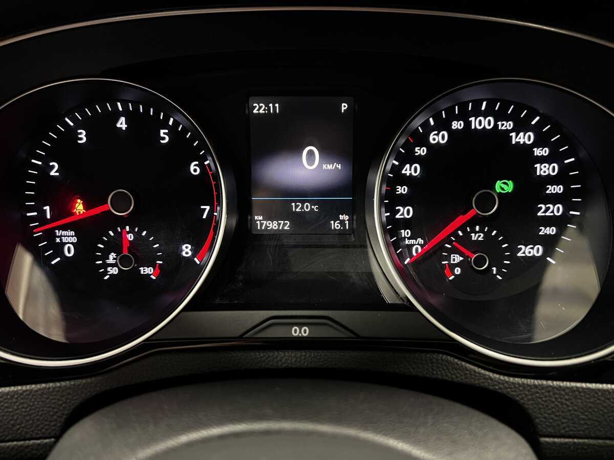 Volkswagen Passat б/у, 2016, Роботизированная. Фото: #12