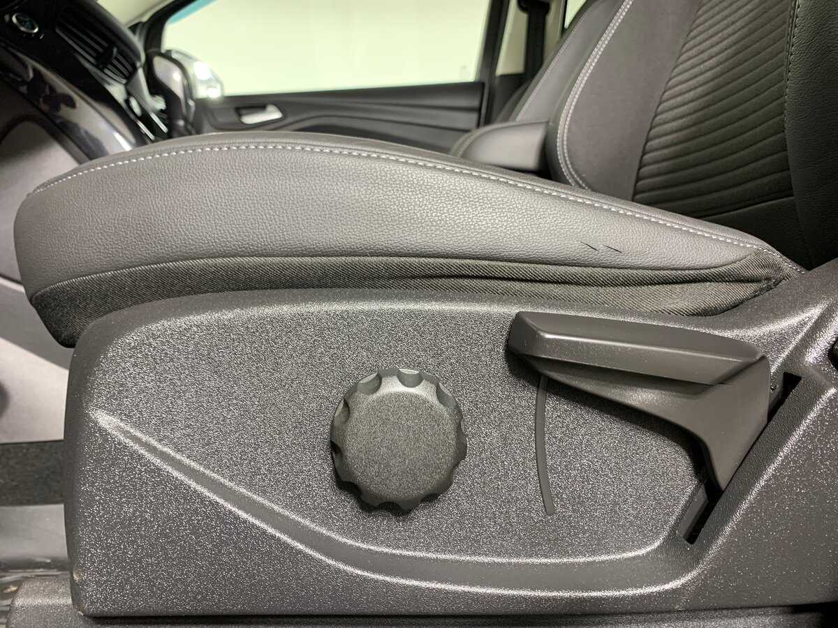 Ford Kuga б/у, 2017, Автоматическая. Фото: #16