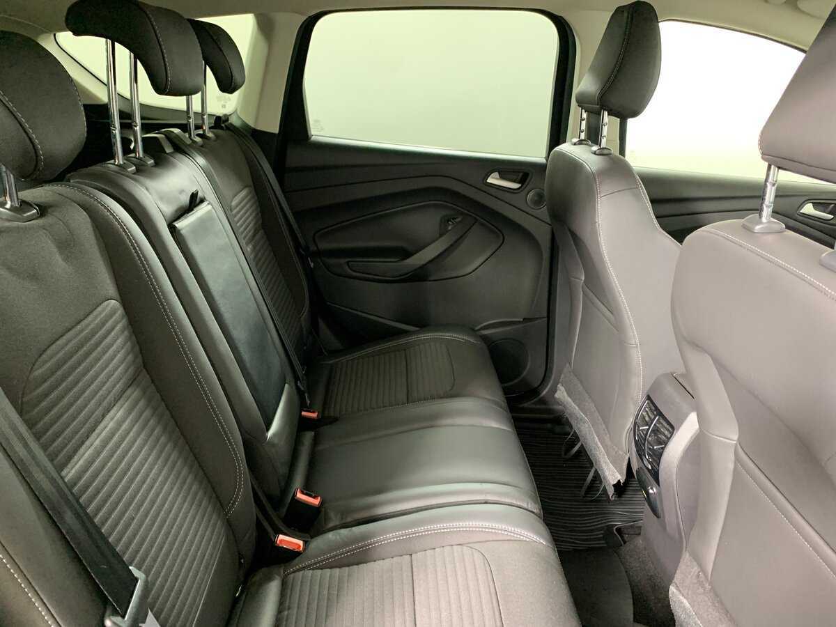 Ford Kuga б/у, 2017, Автоматическая. Фото: #17