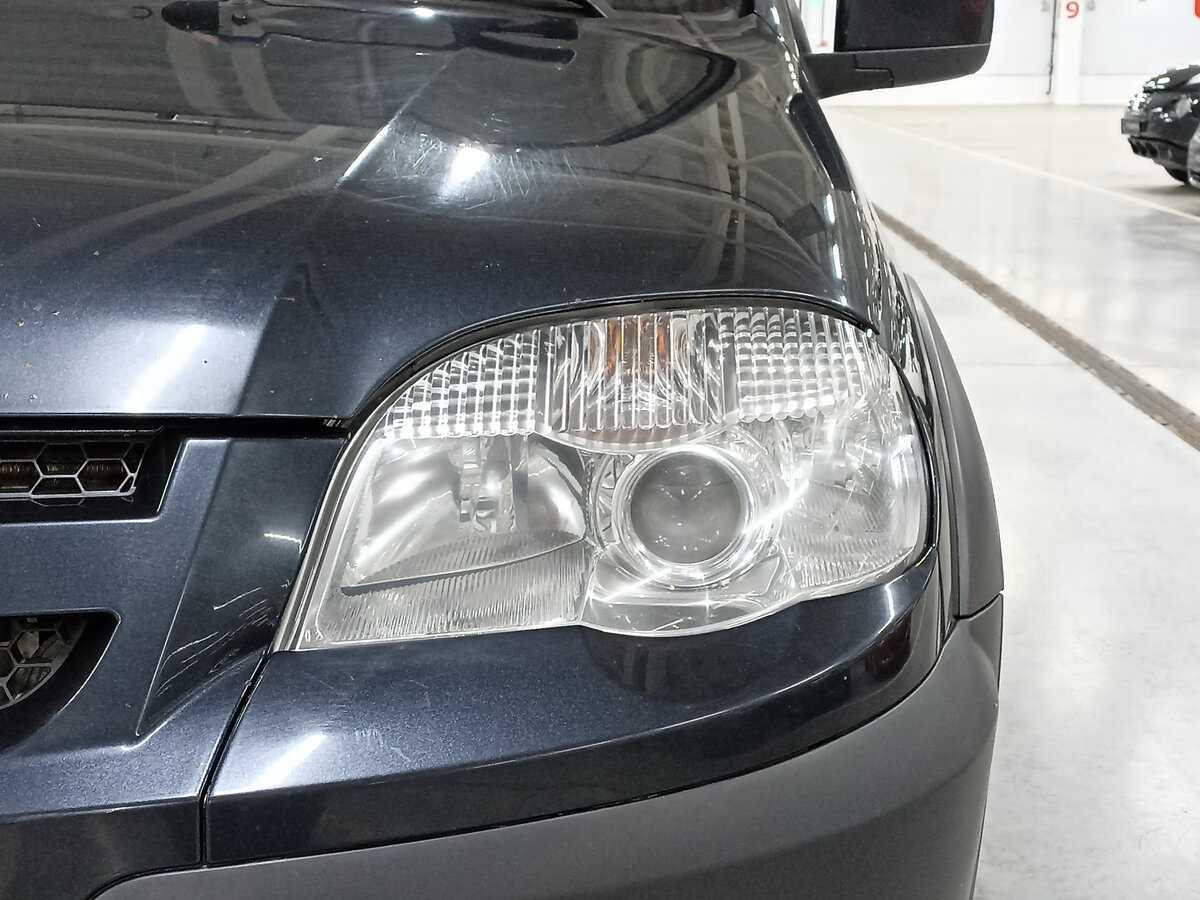 Chevrolet Niva б/у, 2015, Механическая. Фото: #16